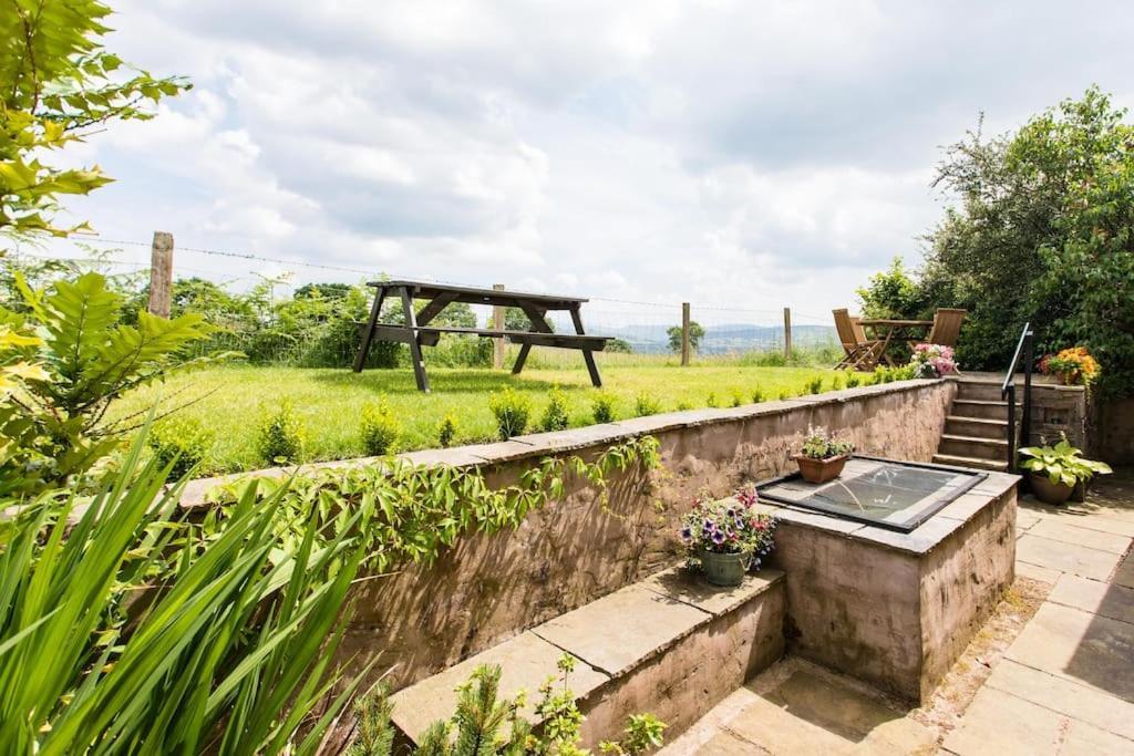 Perfect Cottage Retreat Near The Brecon Beacons Llanwrda Екстериор снимка